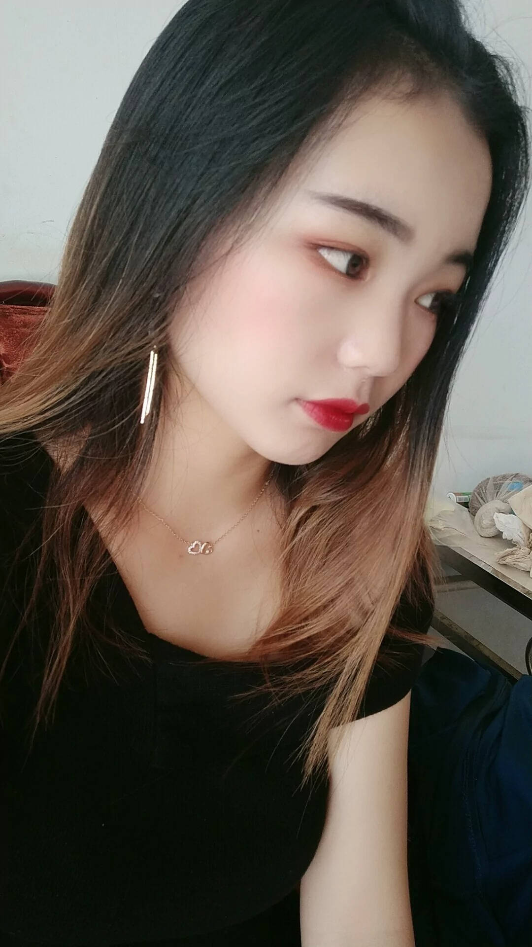 极品白热裤肉丝美腿少女SN20