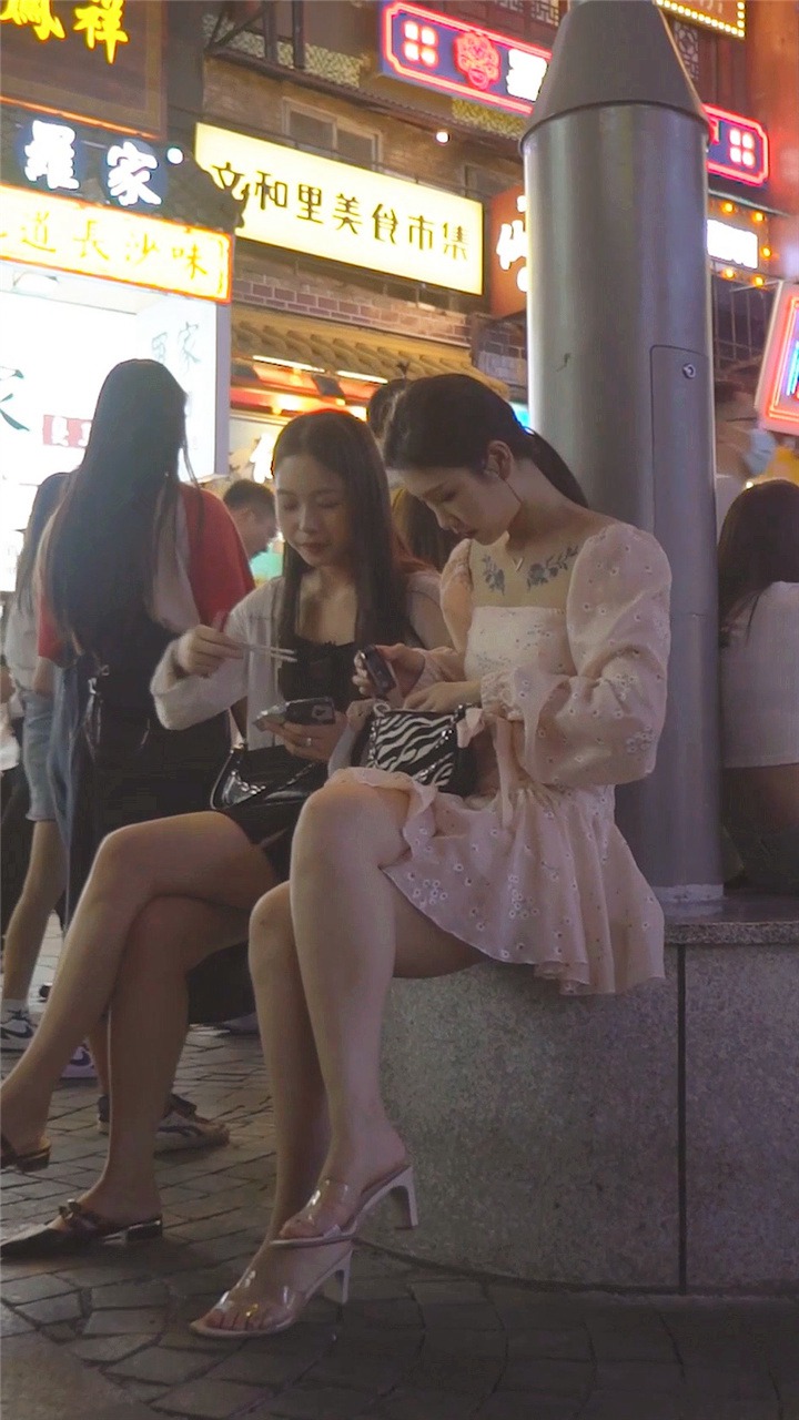 2022年3月樱之舞最新街拍美女视频[24.9G]