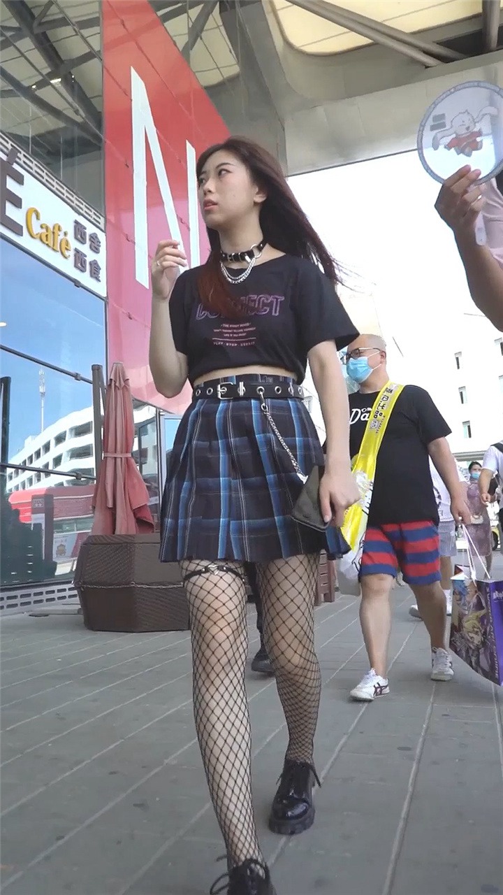 2022年3月樱之舞最新街拍美女视频[24.9G]