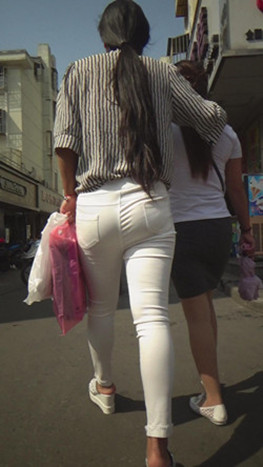 长发白裤紧身妹子[366M/MP4]