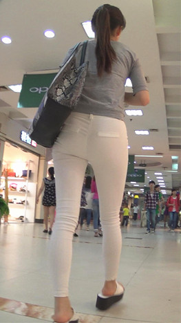 白裤紧身小姐姐[149M/MP4]