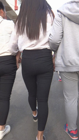 黑裤紧身妹子[760M/MP4]