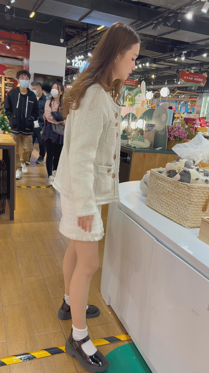 2023年7月KFC最新街拍美女视频[30.7G]