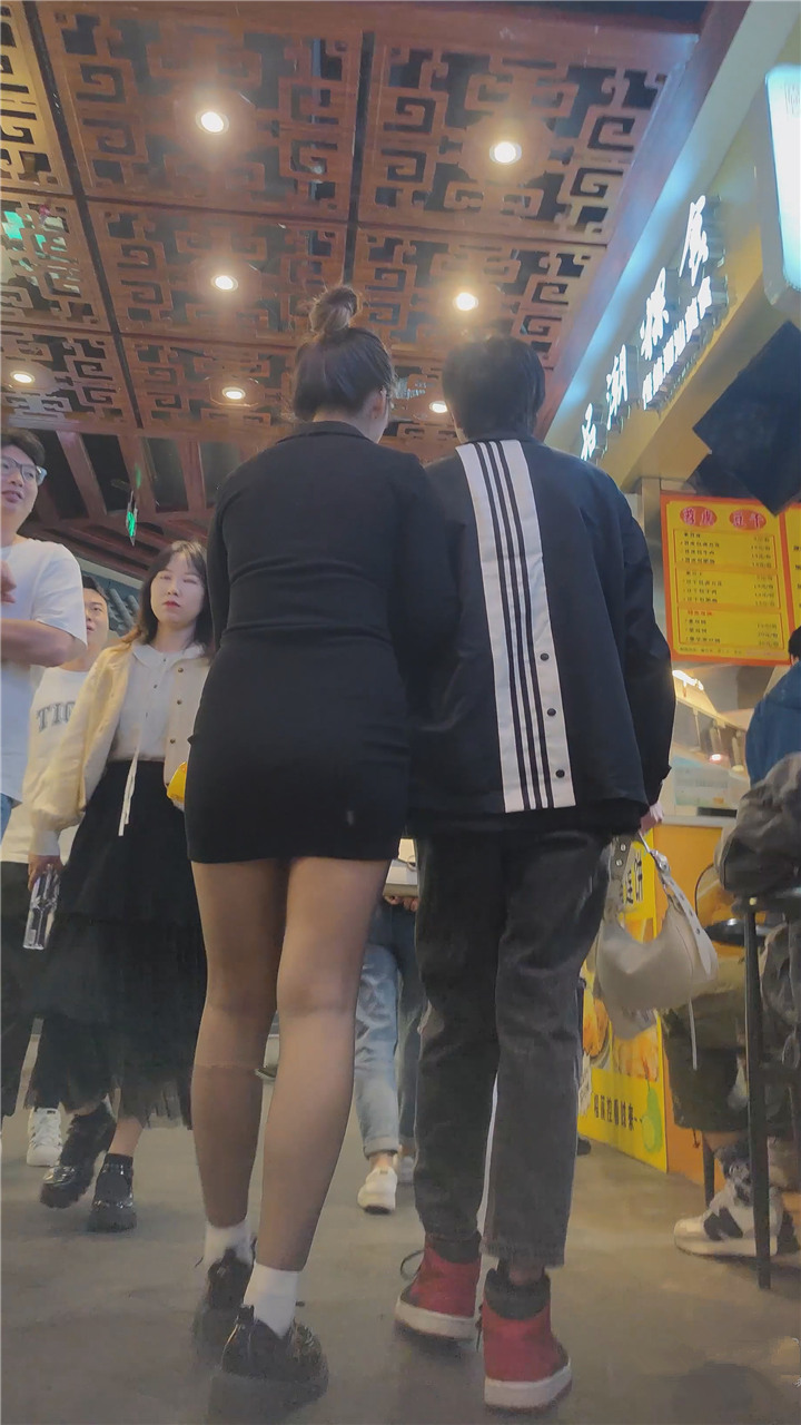2023年10月XLB最新街拍美女视频[11.6G]