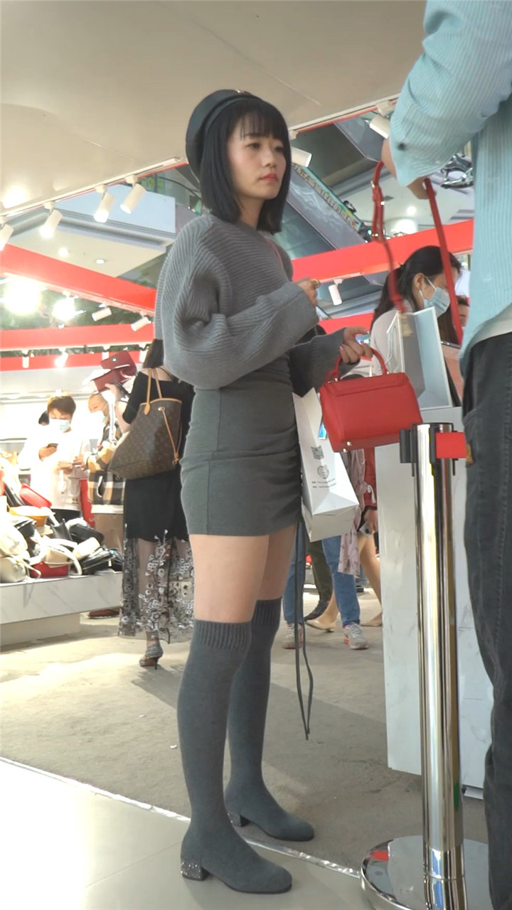2023年6月YZW最新街拍美女视频[11.7G]