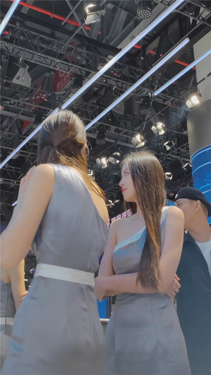 2023年最新车模美女视频合集含抖音说车博主极品车模等[15.1G]