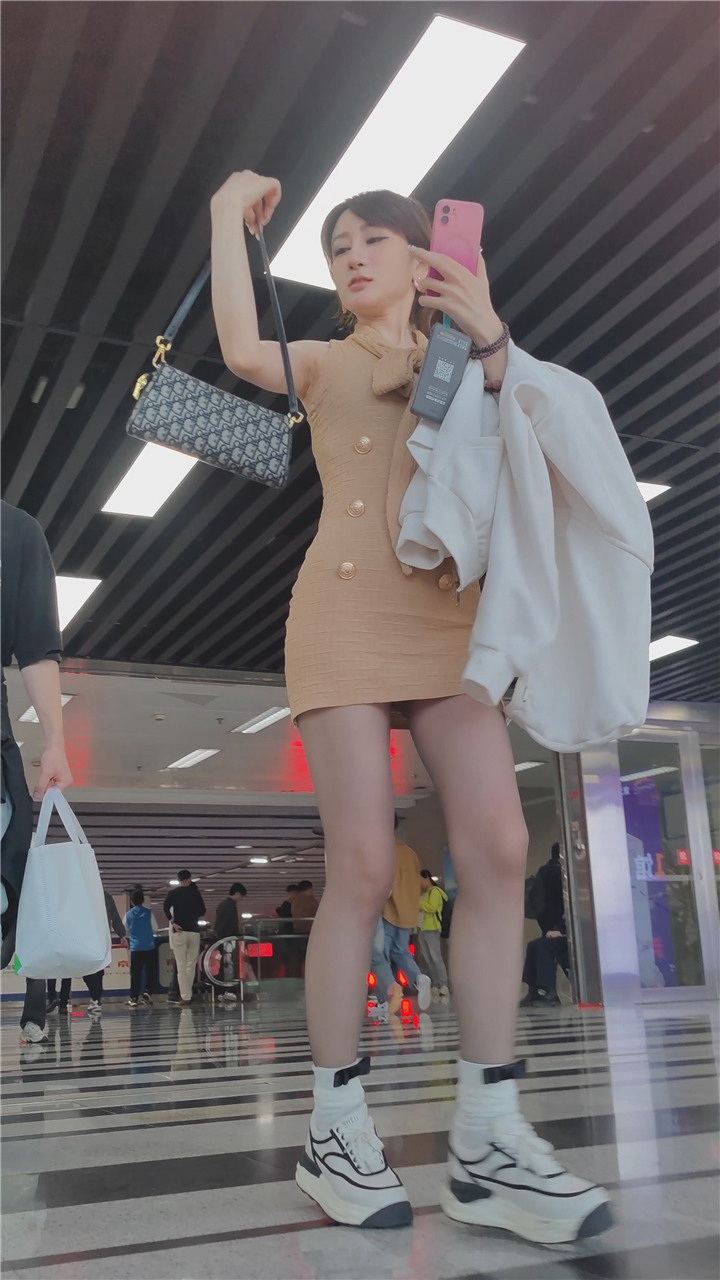 2023年最新车模美女视频合集含抖音说车博主极品车模等[15.1G]