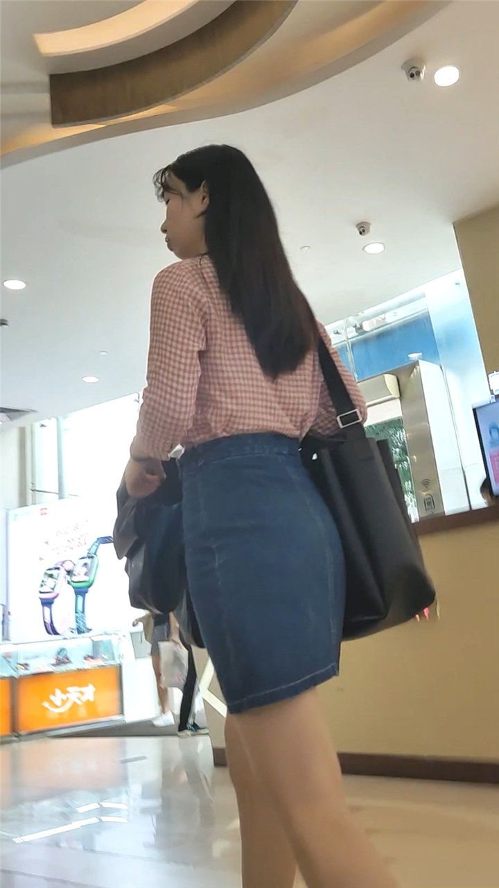桂A大神-百家汇商场大学合集最新街拍美女视频[15.3G]