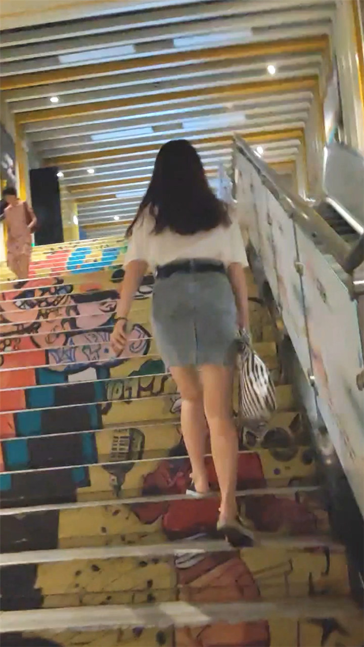 桂A大神-百家汇商场大学合集最新街拍美女视频[15.3G]