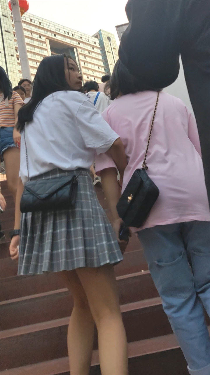 桂A大神-百家汇商场大学合集最新街拍美女视频[15.3G]