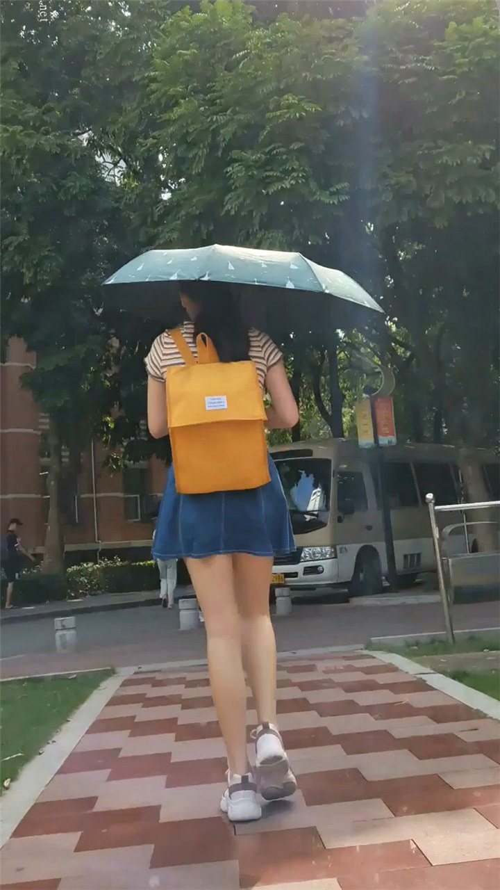 桂A大神-百家汇商场大学合集最新街拍美女视频[15.3G]