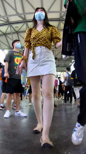 白裙美女[2.11G/MP4]