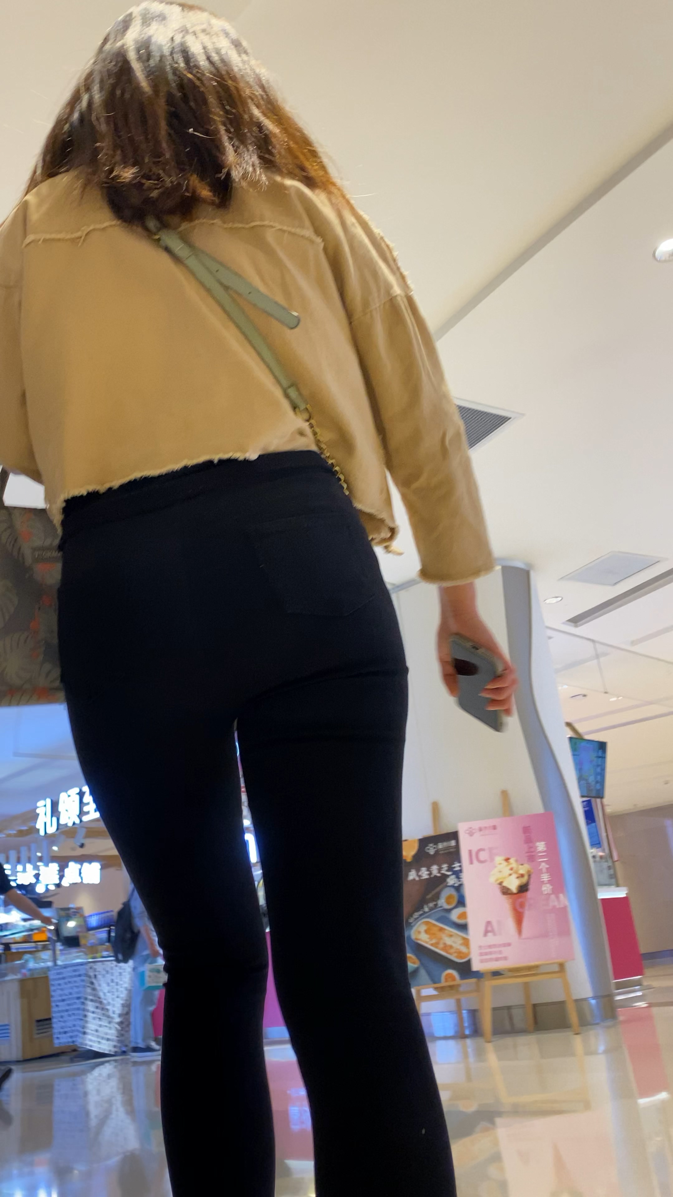 〖精品/牛仔裤〗黑色紧身裤包臀紧致美女