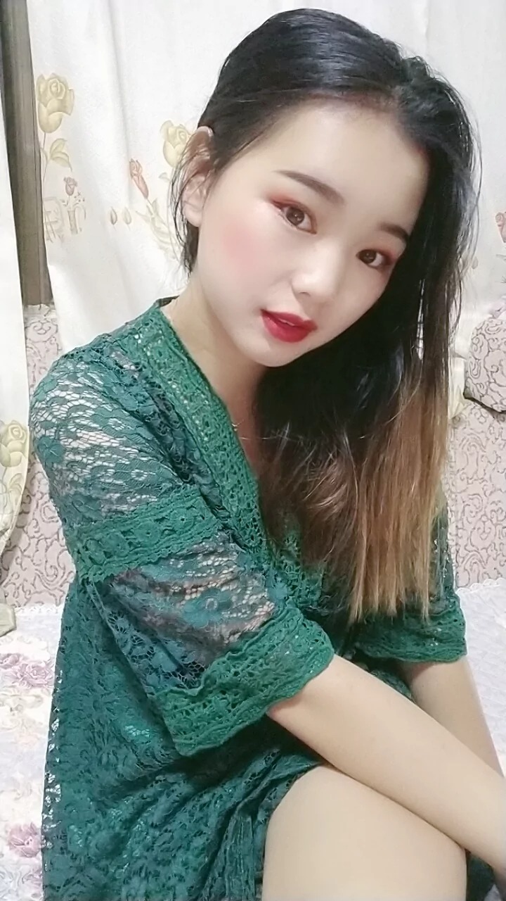 阿桃黑色热裤视频SN22