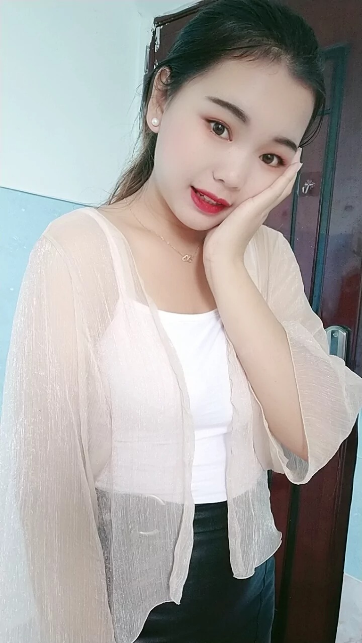 阿桃紧身皮裙SN24