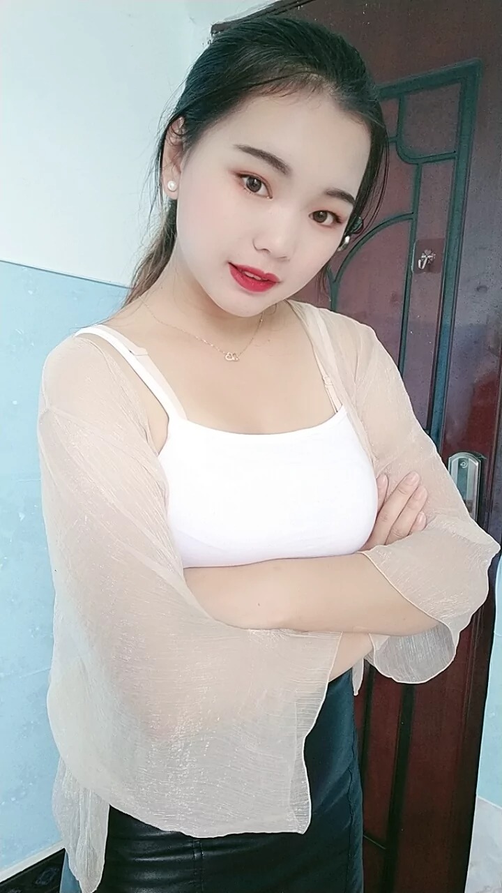 阿桃紧身皮裙SN24