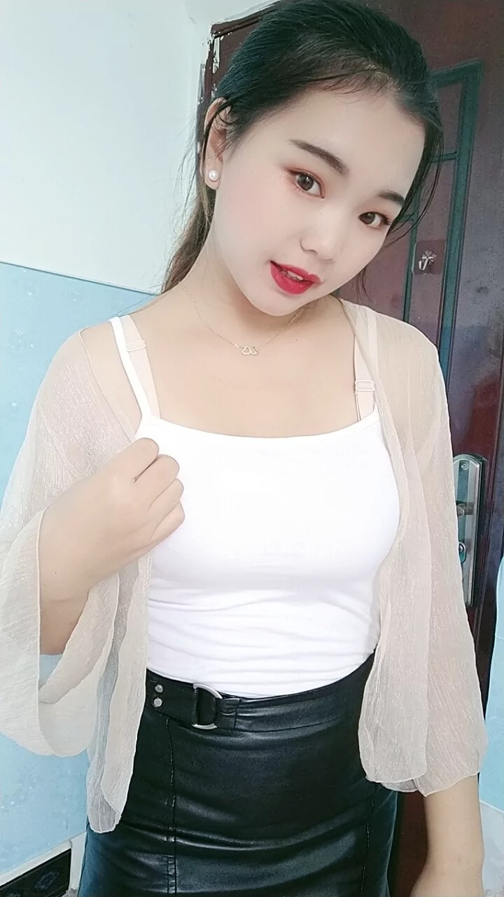 阿桃紧身皮裙SN24