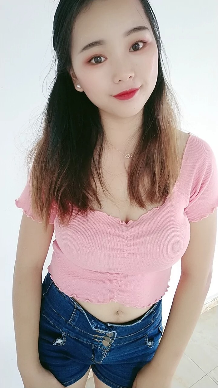 阿桃上围丰满下身蓝色紧身牛仔裤SN27