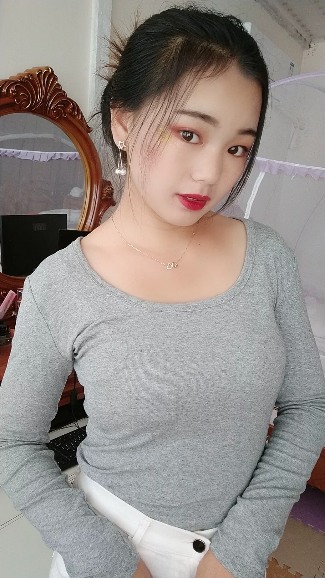 阿桃紧身白裤SN37