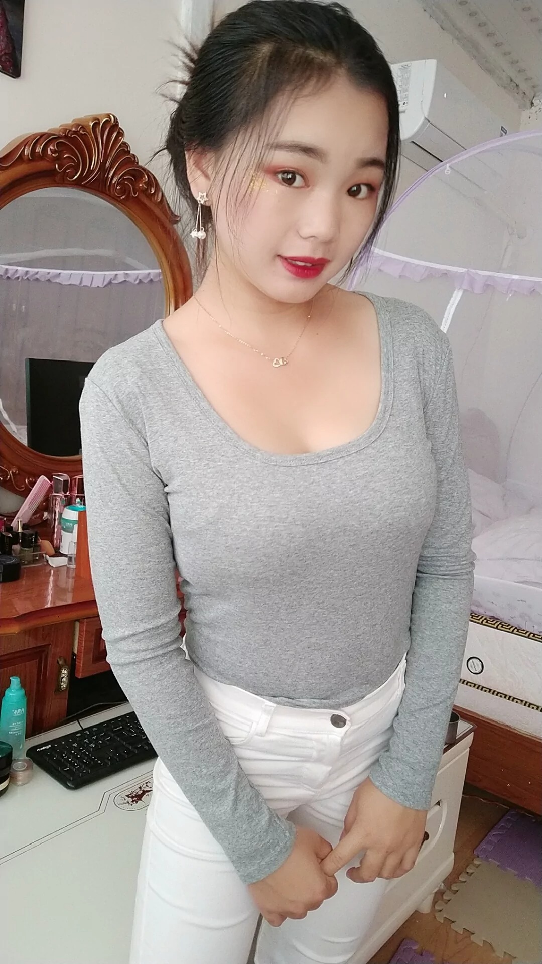 阿桃紧身白裤SN37