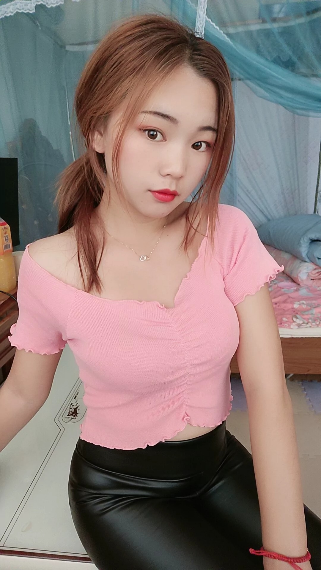 阿桃皮裤SN49