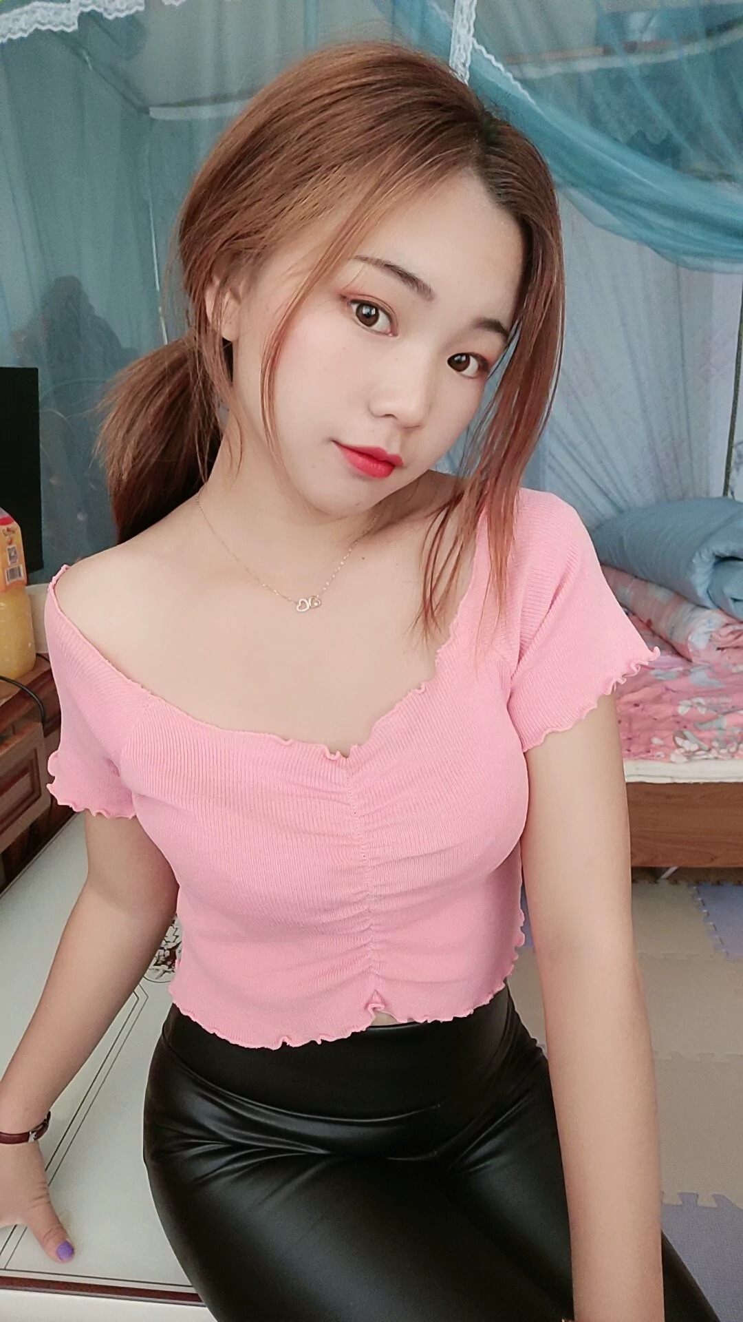 阿桃皮裤SN49