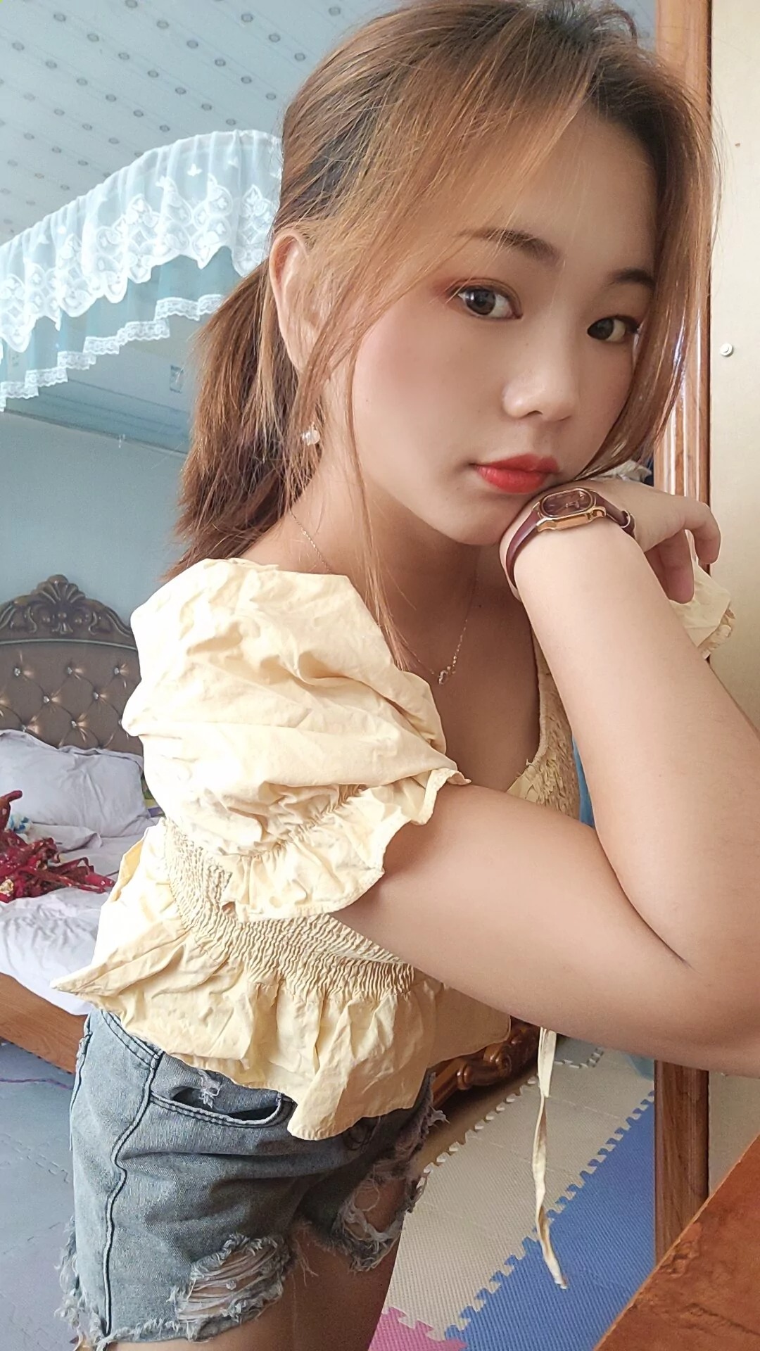 阿桃紧身牛仔热裤SN53