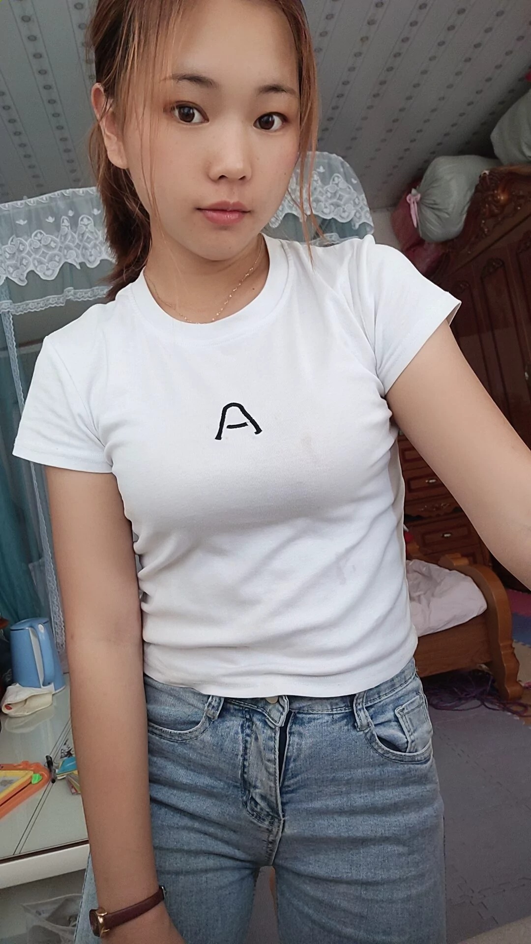 阿桃紧身牛仔裤