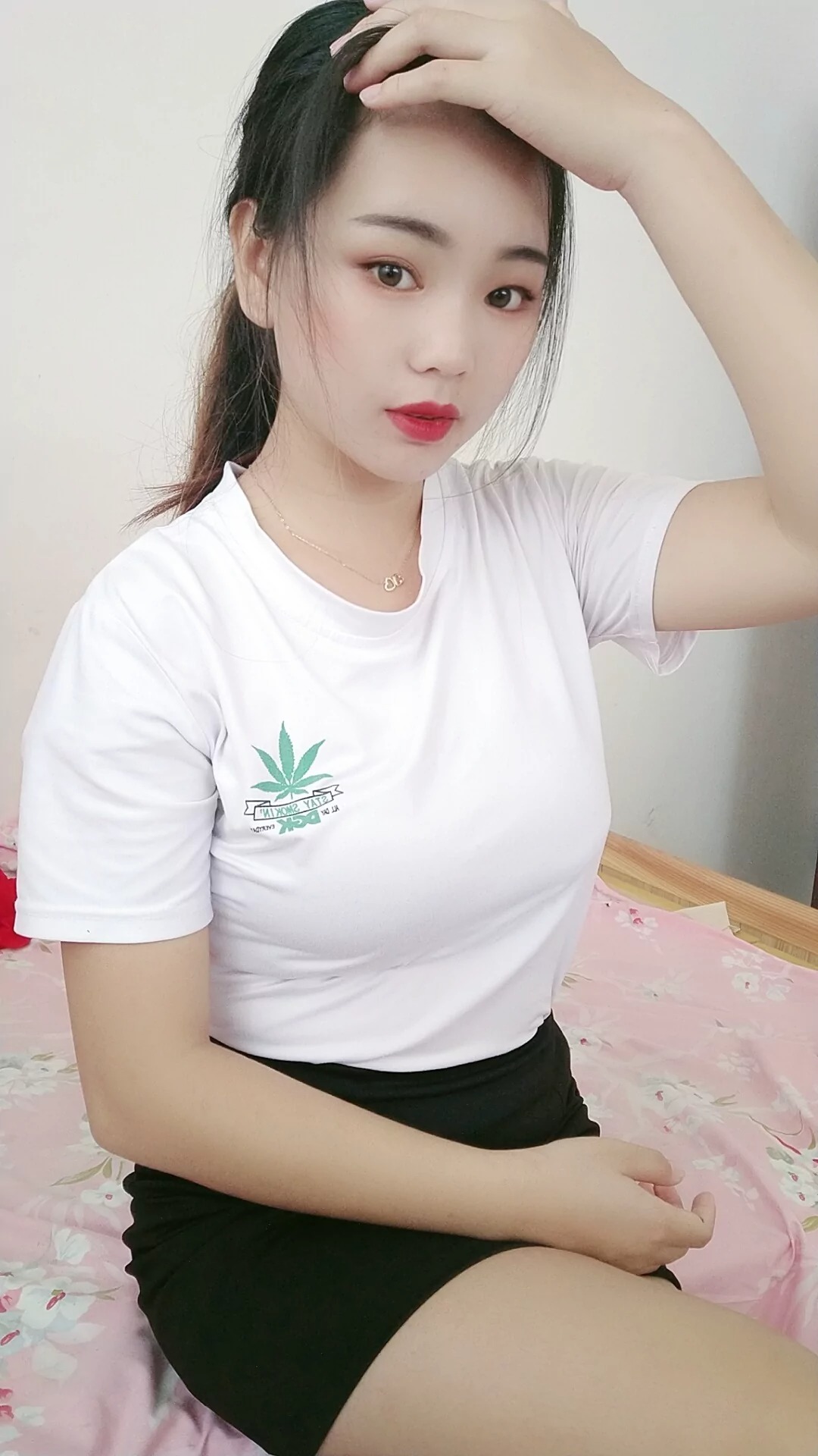 阿桃黑丝紧身包臀裙SN56