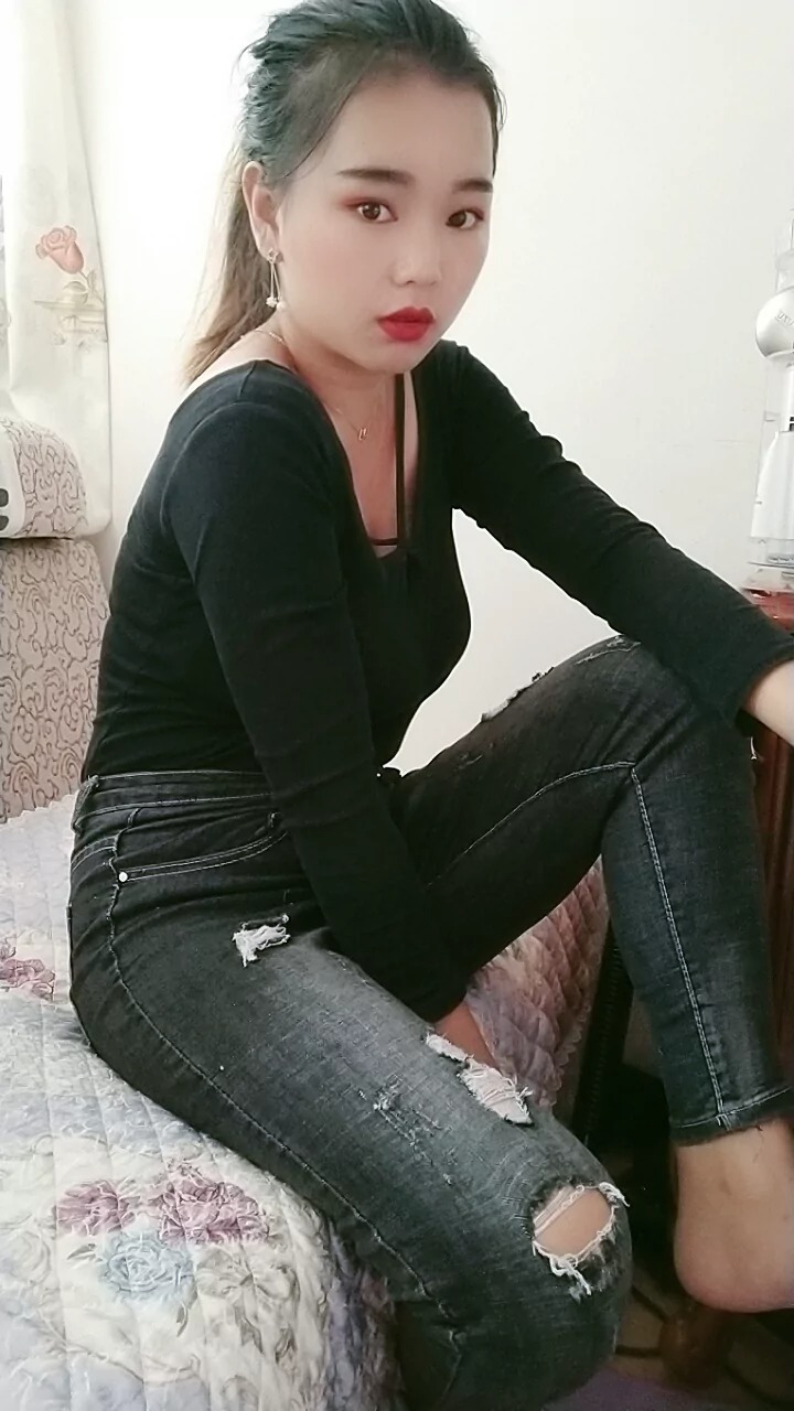阿桃黑色紧身牛仔裤SN60