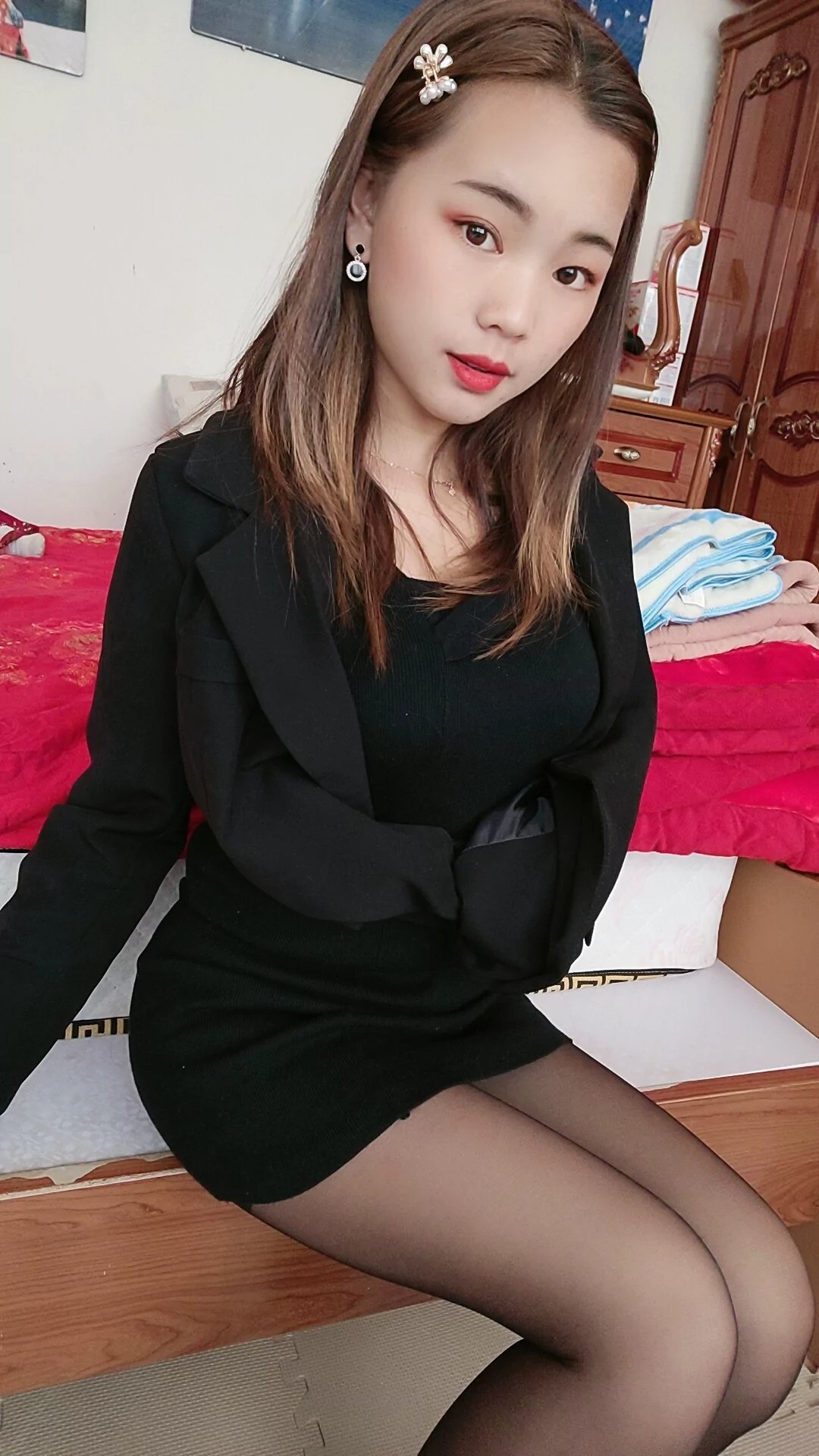 阿桃黑丝SN66