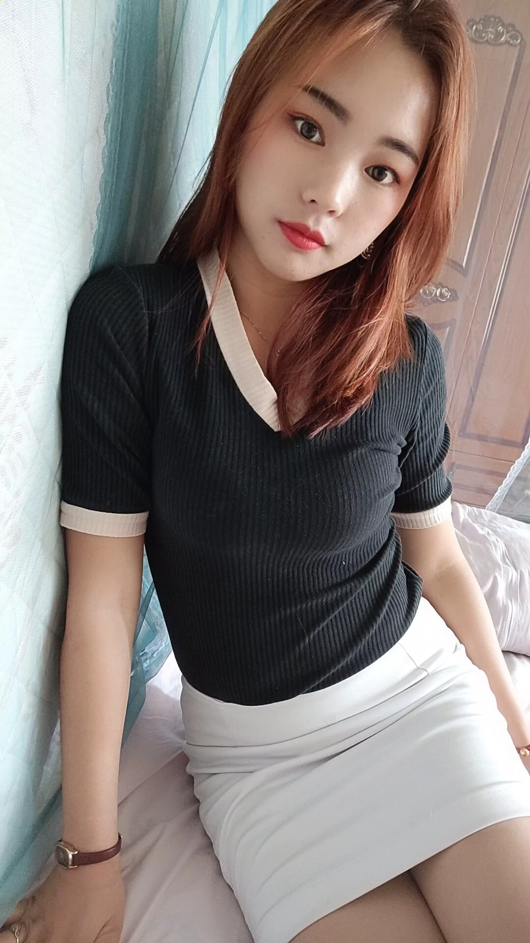 阿桃越看越美白色紧身包臀裙SN70