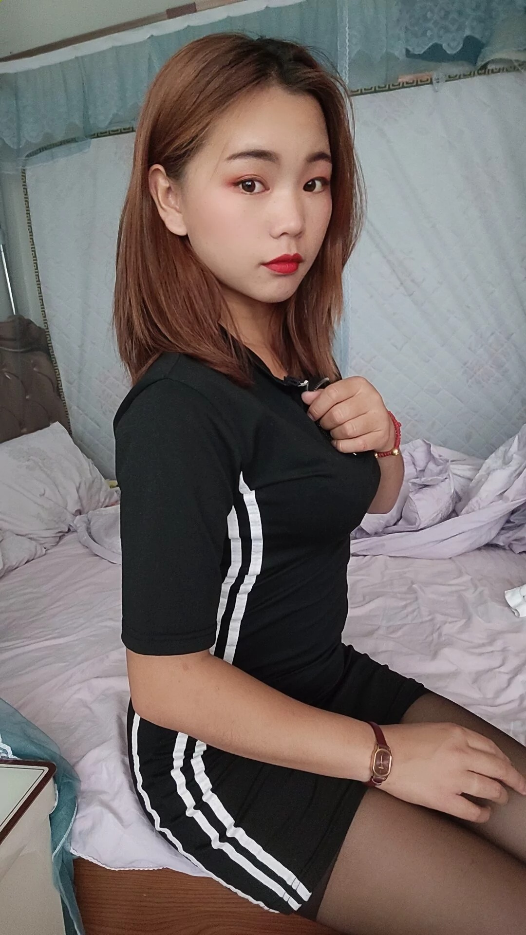 阿桃黑丝SN78