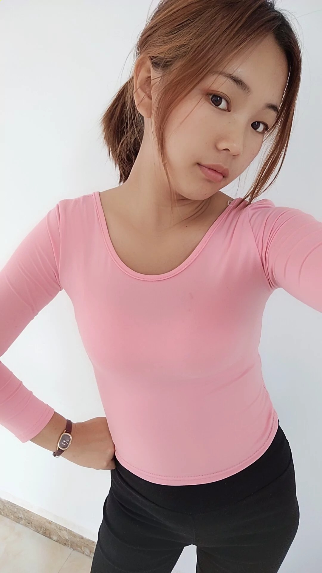 阿桃黑色紧身裤SN83