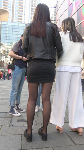 黑丝包臀裙小姐姐[2.56G/MP4]