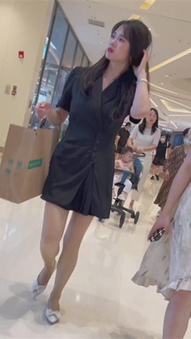 黑裙小姐姐[585M/MP4]
