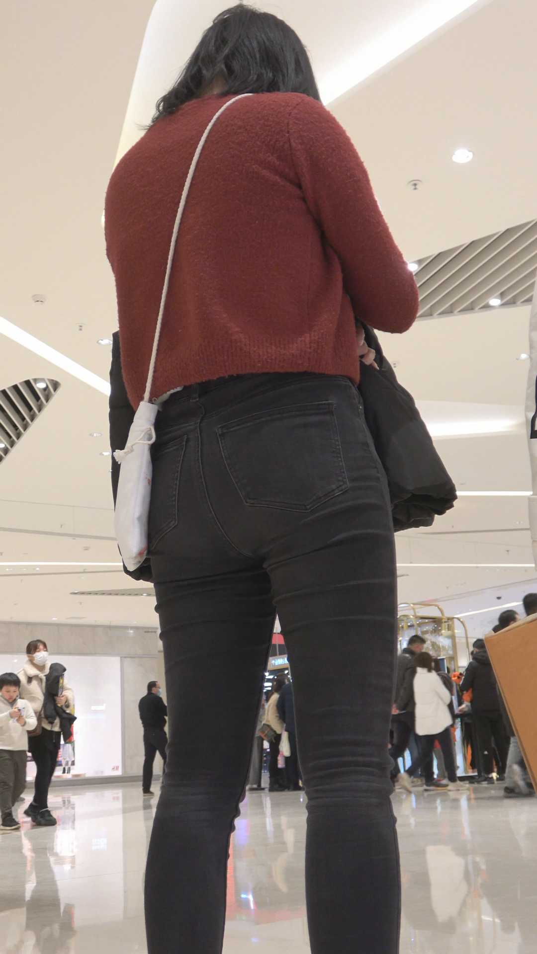 〖精品/牛仔裤〗街拍紧身裤-黑色紧身牛仔裤