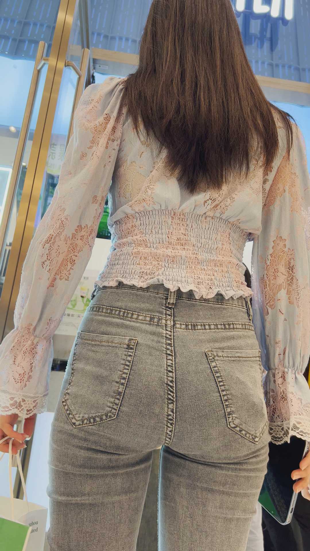 〖精品/牛仔裤〗苗条的浅蓝色紧牛MM